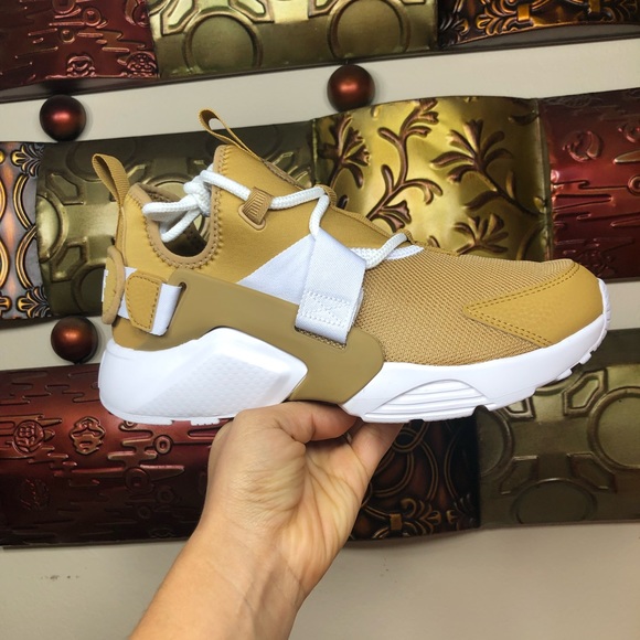 Nike air Huarache City Low New - Picture 4 of 6